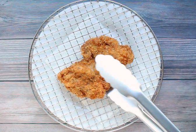 ilustrasi chicken katsu (youtube.com/LCA)