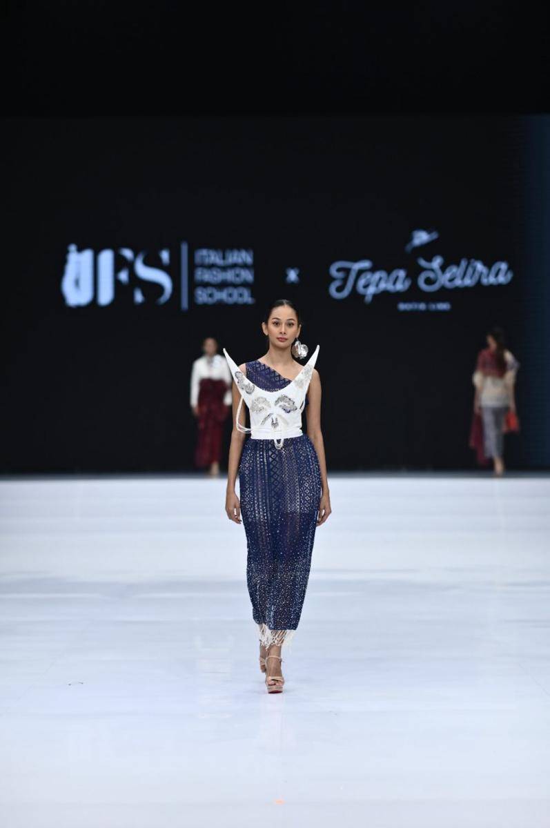 koleksi baju etnik modern di IFW 2024 (dok.IFS X Tepa Selira)