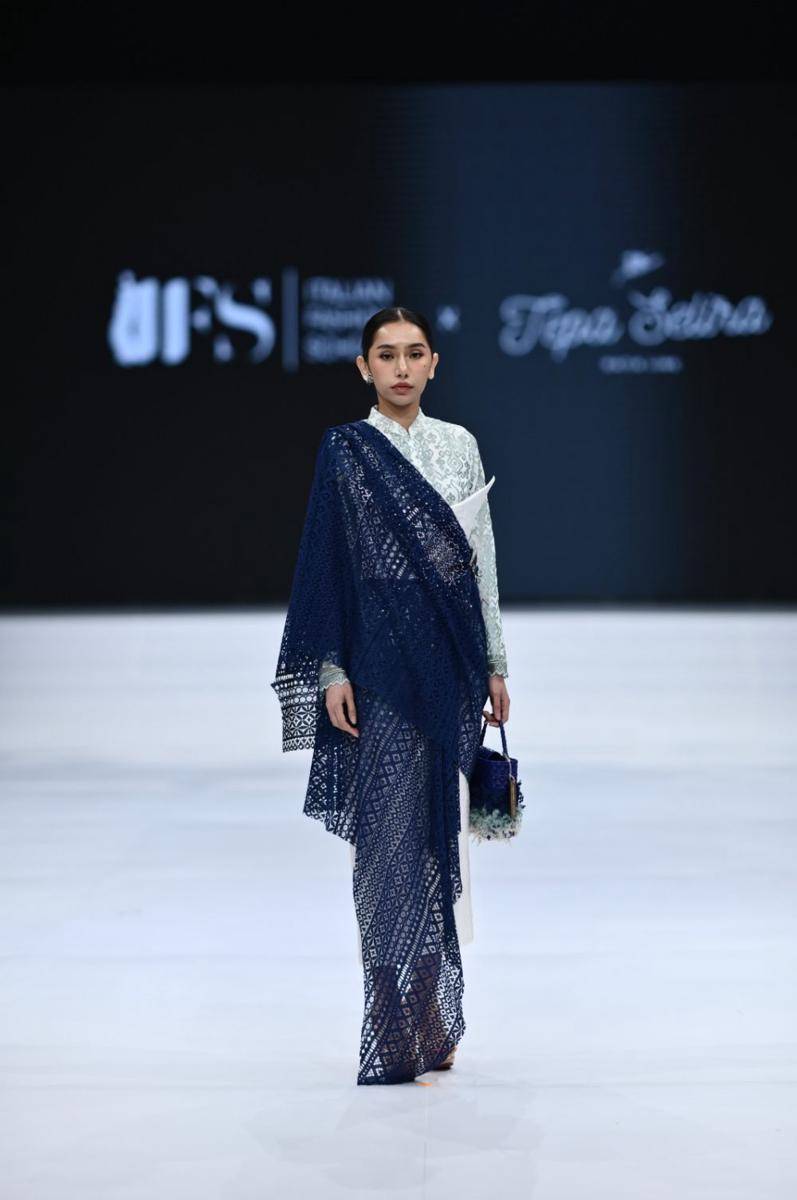 koleksi baju etnik modern di IFW 2024 (dok.IFS X Tepa Selira)