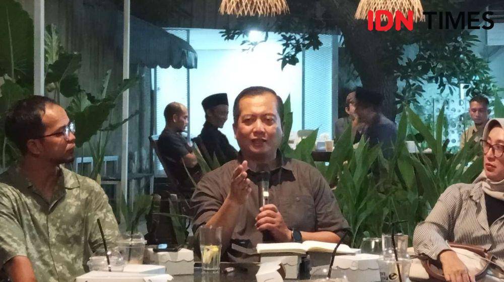 Jubir Kemlu Lalu Muhamad Iqbal menyatakan serius maju di Pilgub NTB 2024. (IDN Times/Muhammad Nasir)