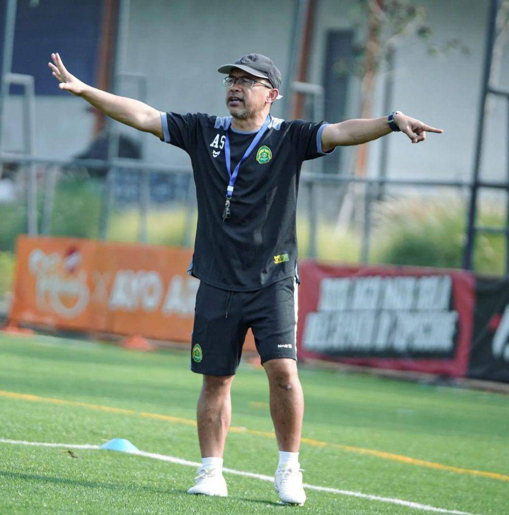 Pelatih Persikabo 1973, Aji Santosa. (instagram.com/officialpersikabo)