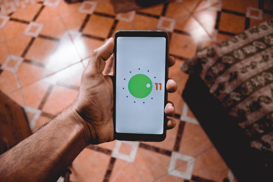 ilustrasi HP Android (pexels.com/Zain Ali)