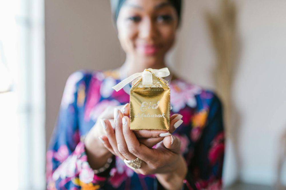 ilustrasi hampers (pexels.com/RDNE Stock project)