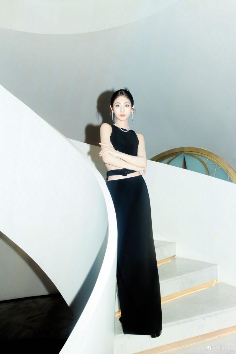 Xing Fei (weibo.com/邢菲_)