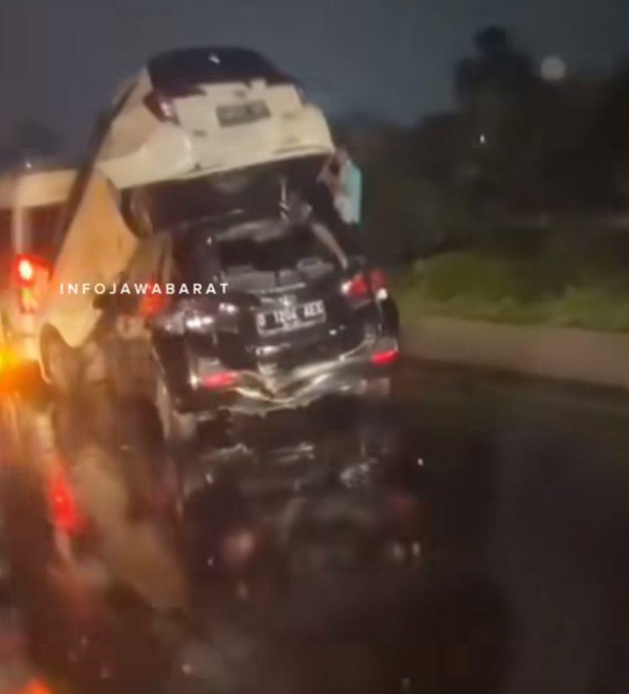 Kecelakaan Beruntun di Tol Cileunyi, Tak Ada Korban Jiwa