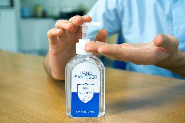ilustrasi hand sanitizer