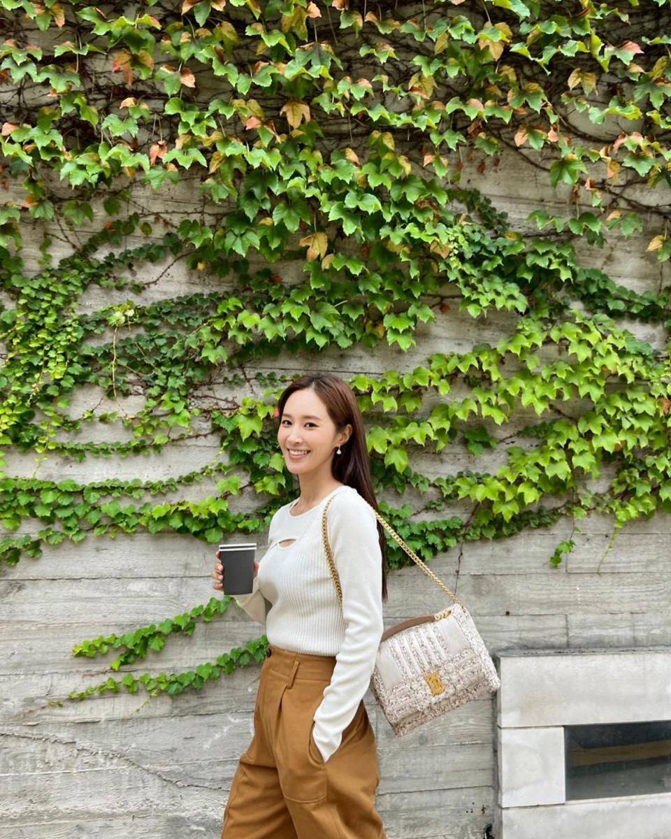 inspirasi office wear (instagram.com/yulyulk)