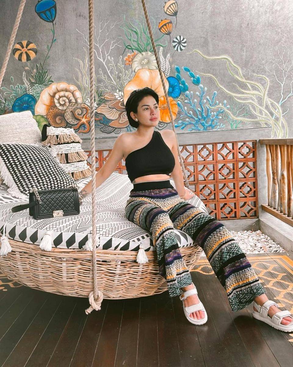 Gaya Liburan Nikita Mirzani (instagram.com/nikitamirzanimawardi_172)