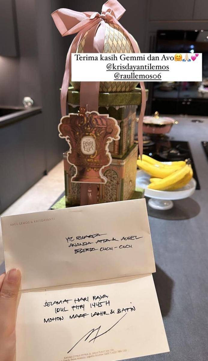 Hampers Lebaran para artis (instagram.com/Aurelie.hermansyah)