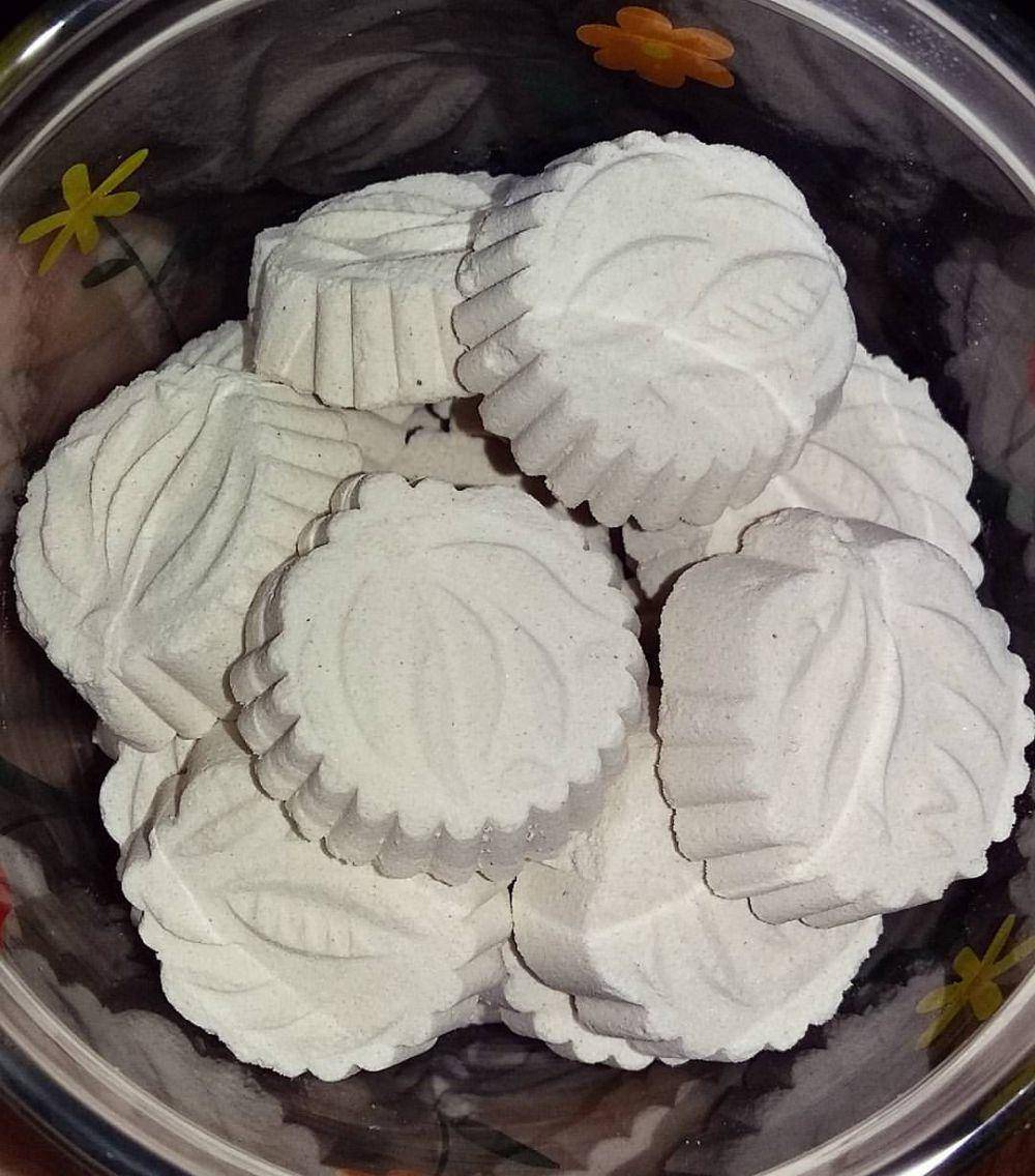 kue satu (instagram.com/ailiehoalie74)