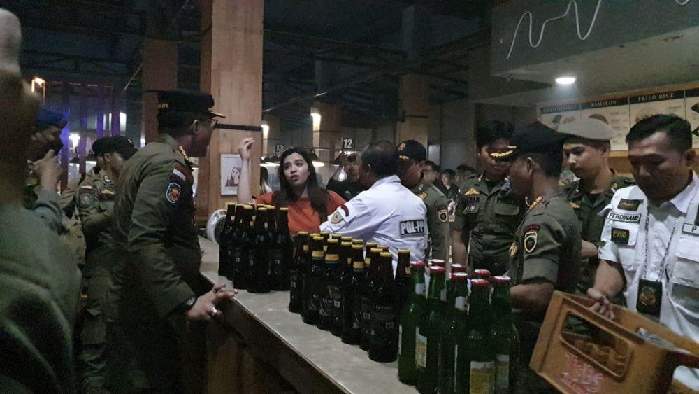 Satpol PP Sumsel Temukan Tempat Hiburan Malam Buka Kucing-kucingan