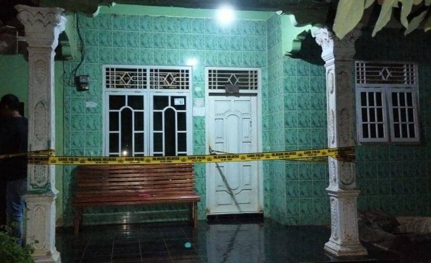 Penampakan lokasi kejadian peristiwa KDRT di Desa Bandar Agung, Desa Bandar Agung, Kecamatan Bandar Sribhawono, Lampung Timur. (Dok. Polres Lampung Timur).