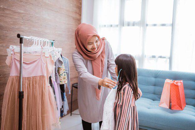 5 Makna Idul Fitri yang Harus Diketahui Anak, Bukan Soal Baju Baru!