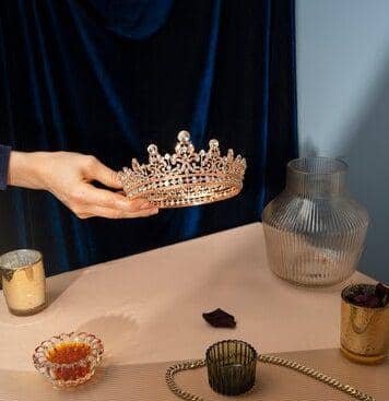 barang berharga (freepik.com/freepik)