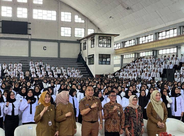 2.086 Pegawai Pemkot Surabaya Dilantik Jadi PPPK