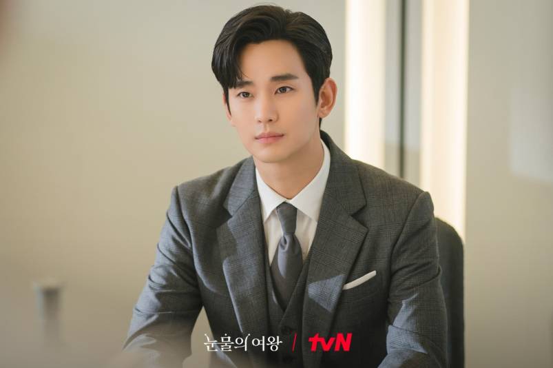 Kim Soo Hyun di drama Queen of Tears (Dok. tvN/Queen of Tears)