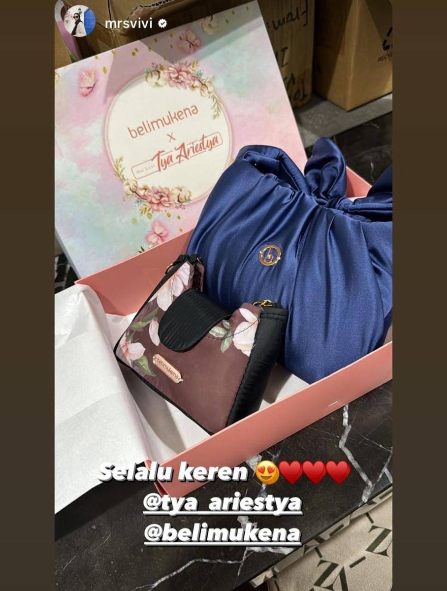 Hampers Lebaran para artis (instagram.com/mrsvivi)