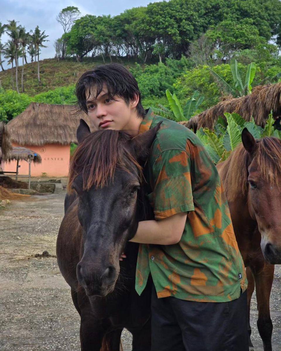 potret Bright Vachirawit liburan di Sumba (instagram.com/bbrightvc)