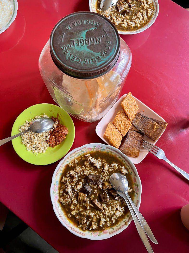 Rawon khas RM Gunawan. Google Maps/ Budi Sanjaya
