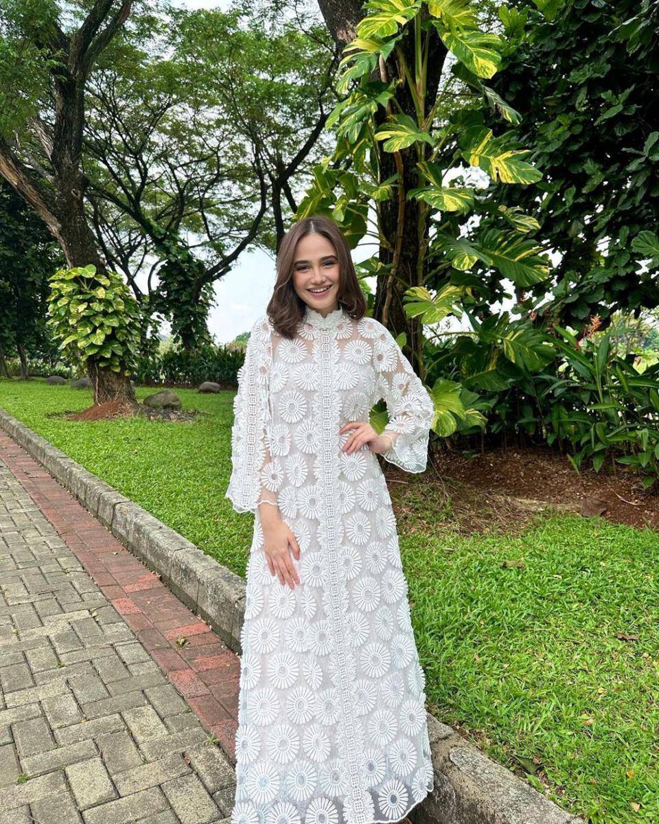 outfit non hijab untuk silaturahmi lebaran (instagram.com/syifahadju)