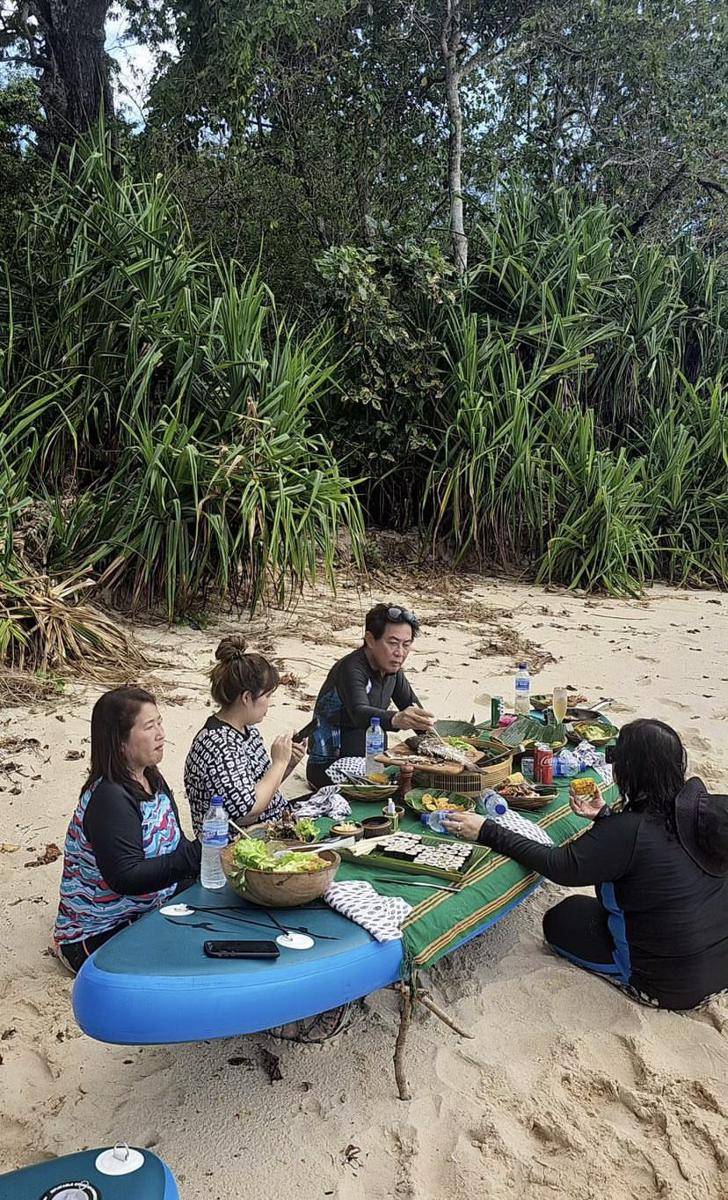 potret Bright Vachirawit liburan di Pulau Sumba (instagram.com/bbrightvc)