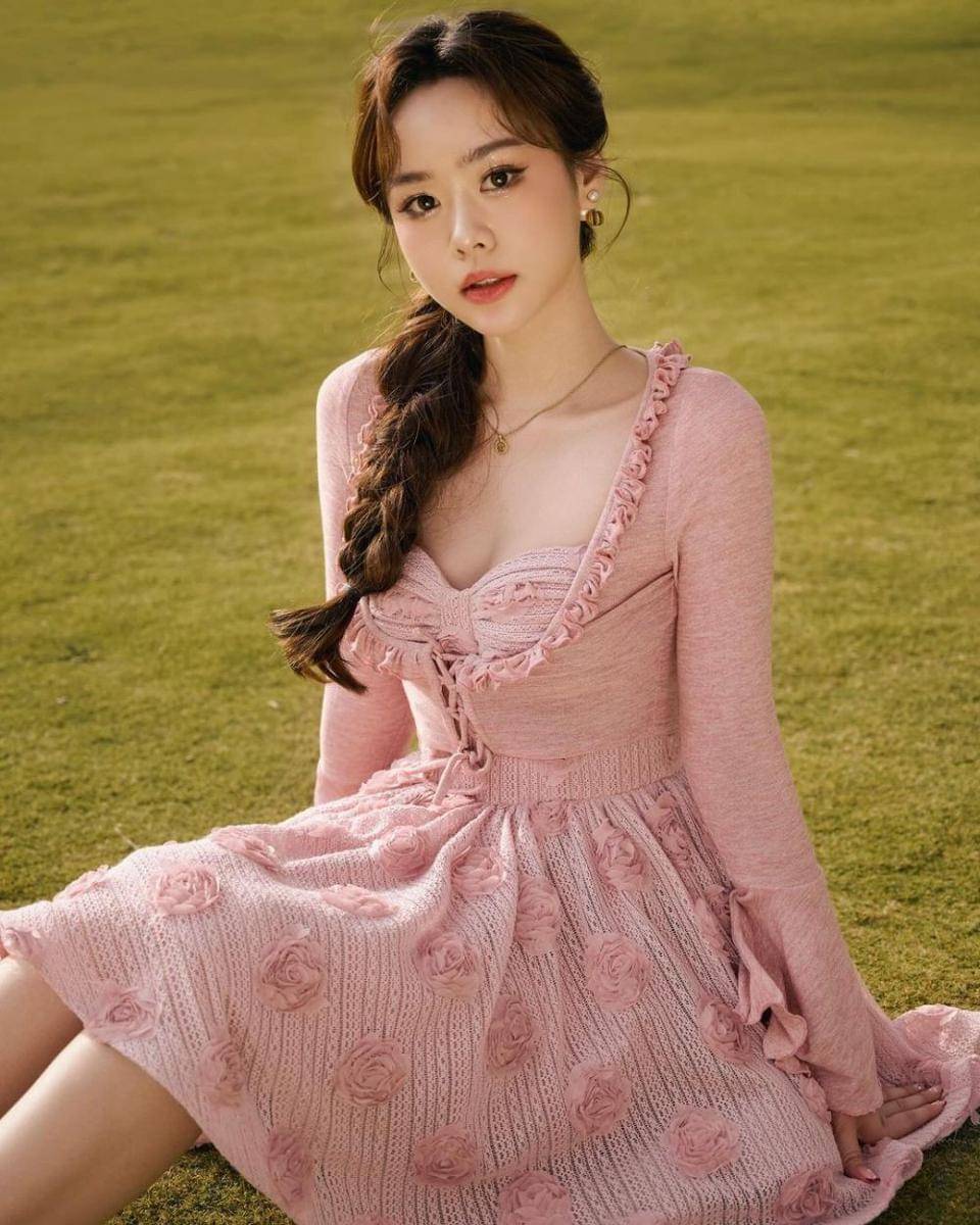 Outfit pink ala Cindy Utama (instagram.com/cindyutamaa)