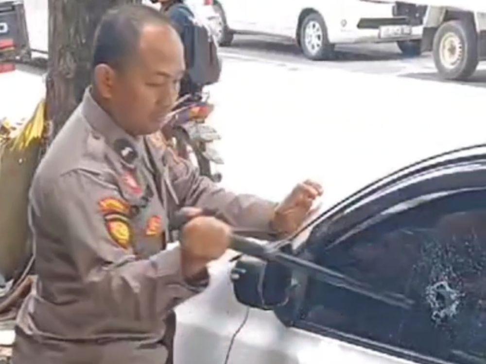 Ditinggal Belanja, Balita di Banyuwangi Terkunci di Mobil