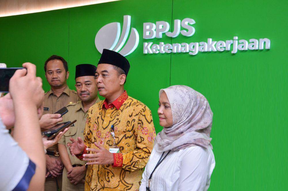 BPJS Ketenagakerjaan melalui Panitia Hari Besar Islam (PHBI) dan Yayasan Al Maghfirah menyelenggarakan kegiatan Safari Tausiyah Ramadhan dan Nuzulul Quran 1445 H di Semarang. (dok. BPJS Ketenagakerjaan)