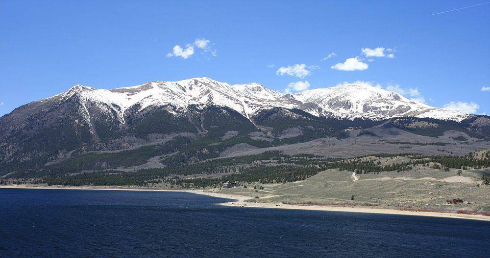 Gunung Elbert (4.401 mdpl) di negara bagian Colorado, AS merupakan puncak tertinggi Pegunungan Rocky di wilayah AS (commons.wikimedia.org/David Herrera)