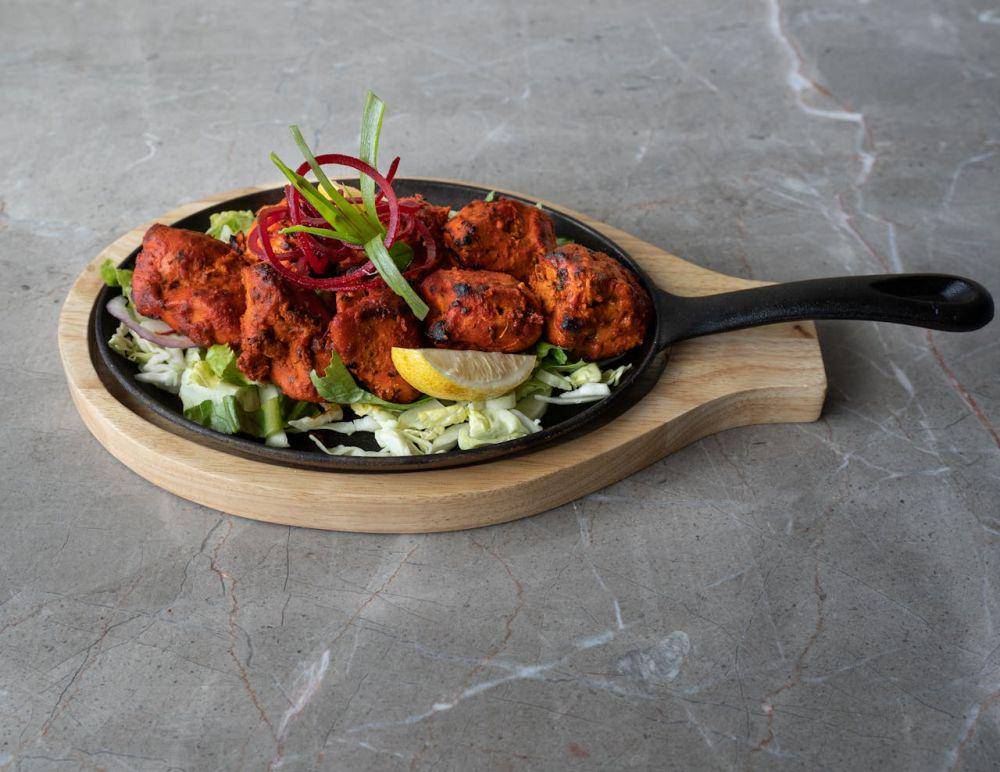 ilustrasi tandoori chicken (pexels.com/Alberta Studios)