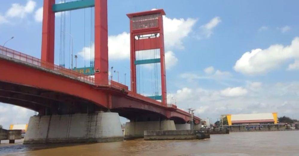 Kondisi jembatan Ampera usai kebakaran kapal Jukung (Dok: istimewa)