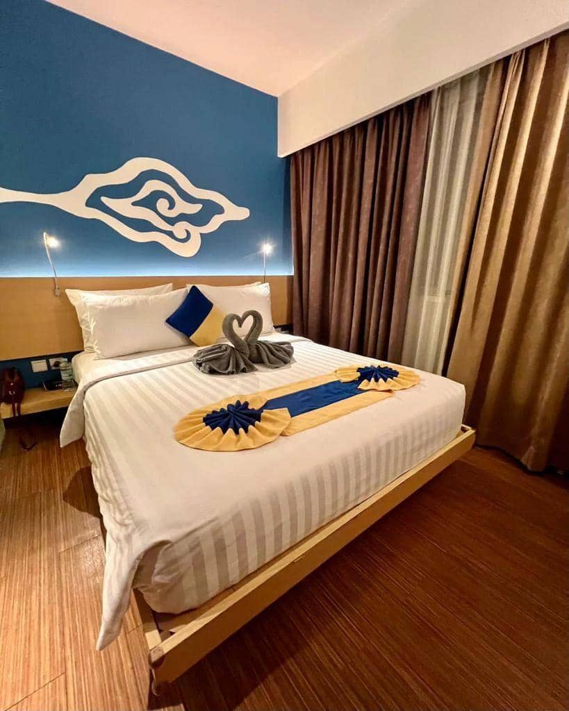 Salah satu kamar di Kuta Beach Hotel yang nyaman (Instagram.com/@kutabeachhotel)