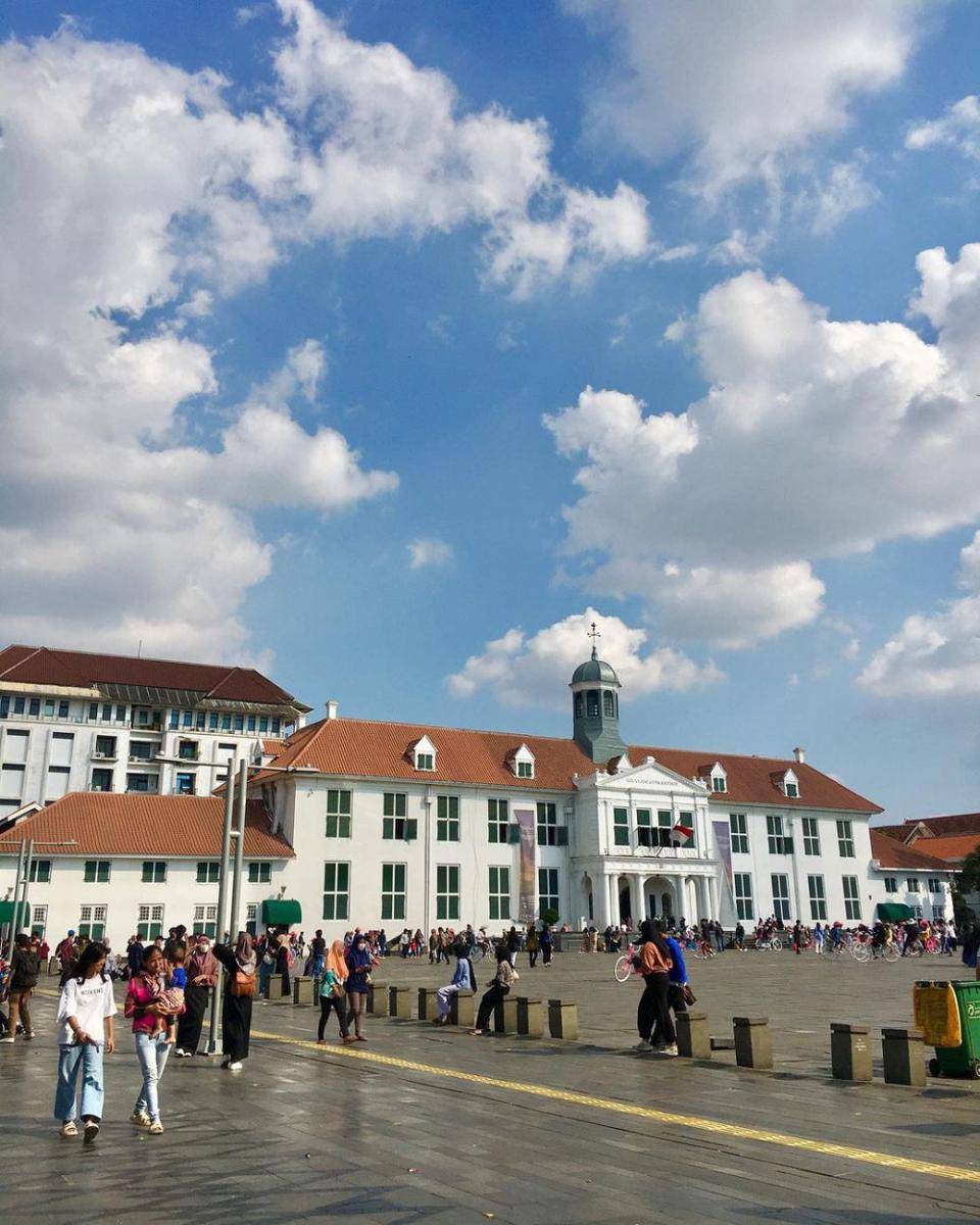 suasana di Kota Tua (instagram.com/netherlandsindies)