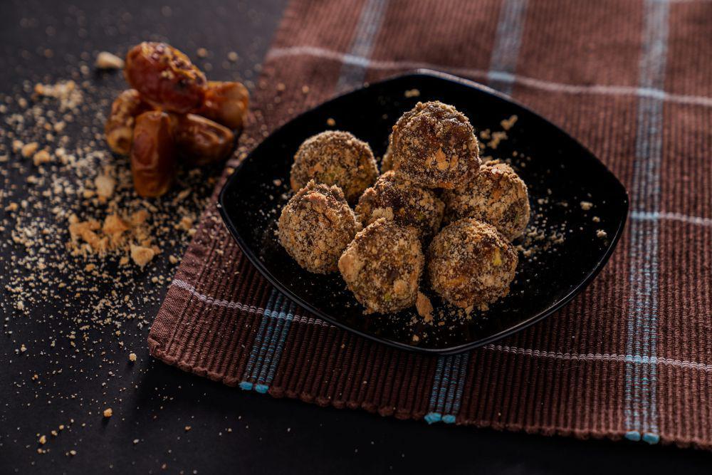 Resep Bola Kurma Biskuit yang Simpel, Camilan Legit untuk Berbuka