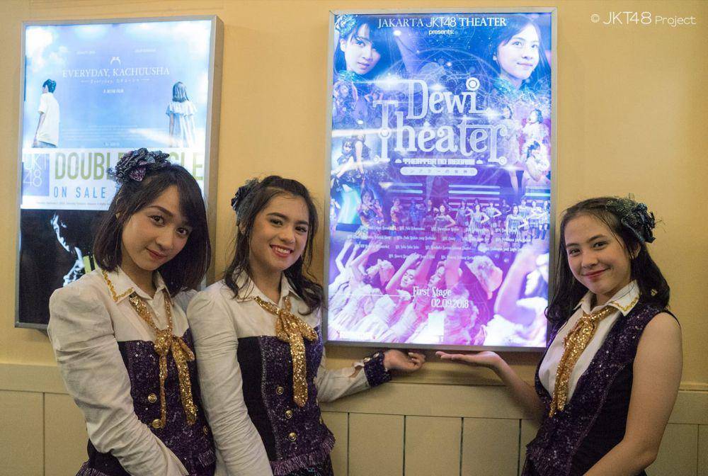 Member JKT48 (x.com/officialjkt48)
