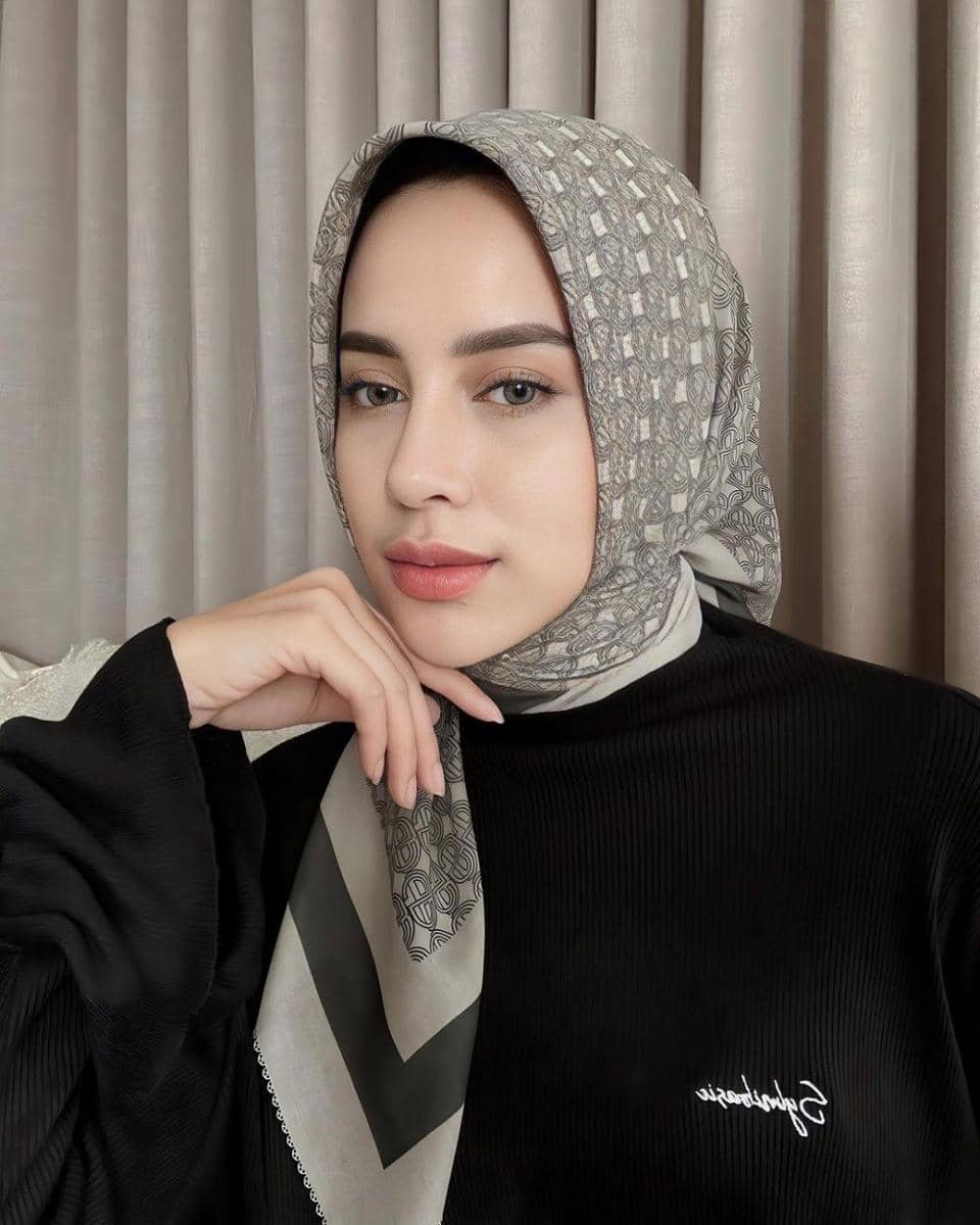style hijab untuk lebaran (instagram.com/emyaghnia)