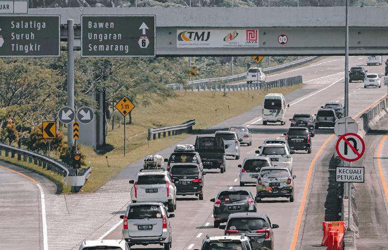 Jakarta—Semarang Berapa Jam Naik Mobil? Berikut Estimasinya