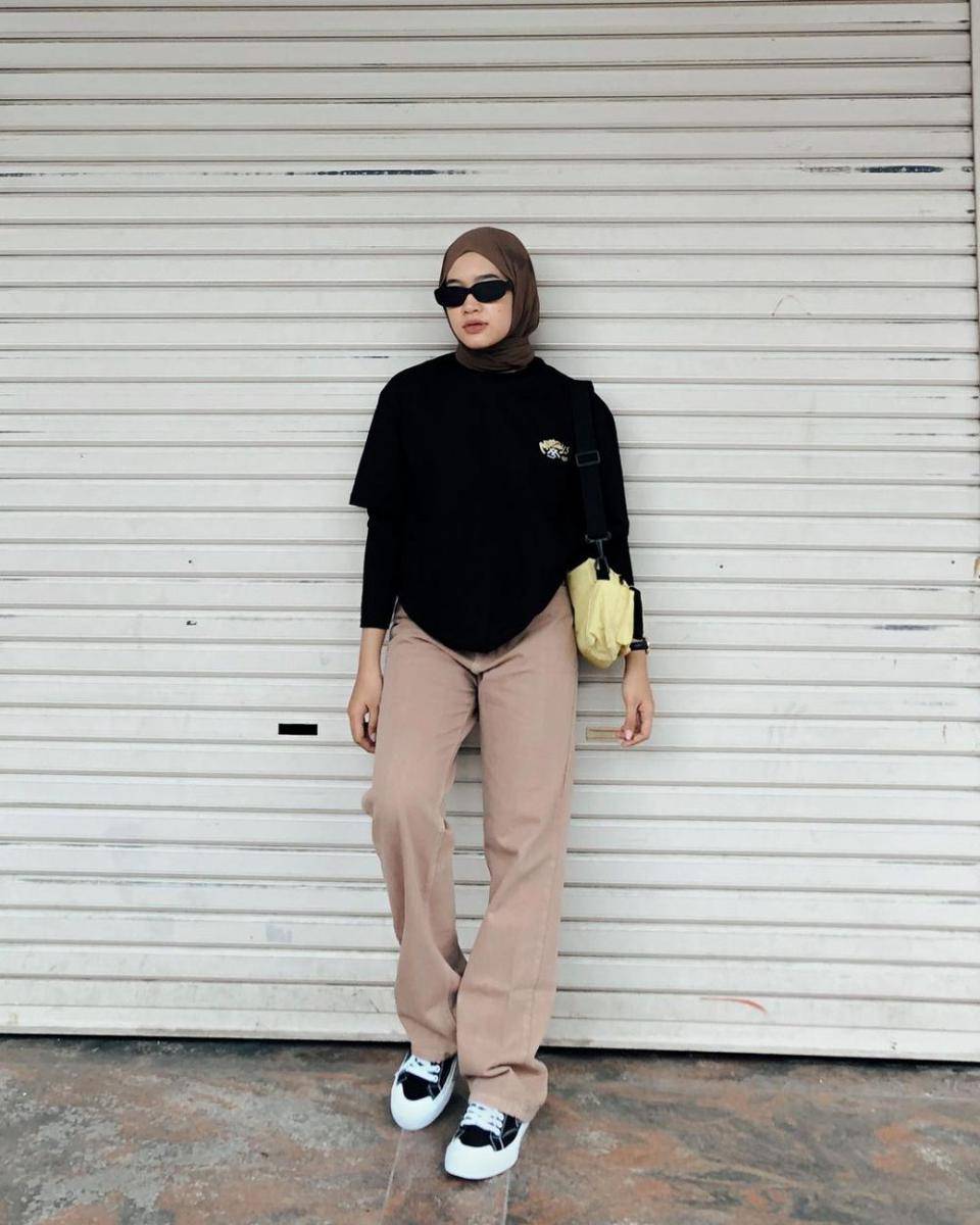 Shella Mutaharoh (instagram.com/shella.mh)