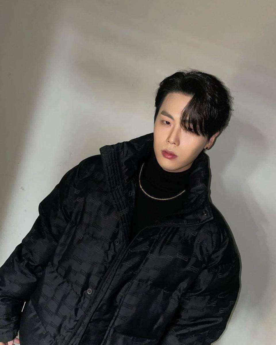 Young J JustJerk (Instagram.com/justjerk_youngj)