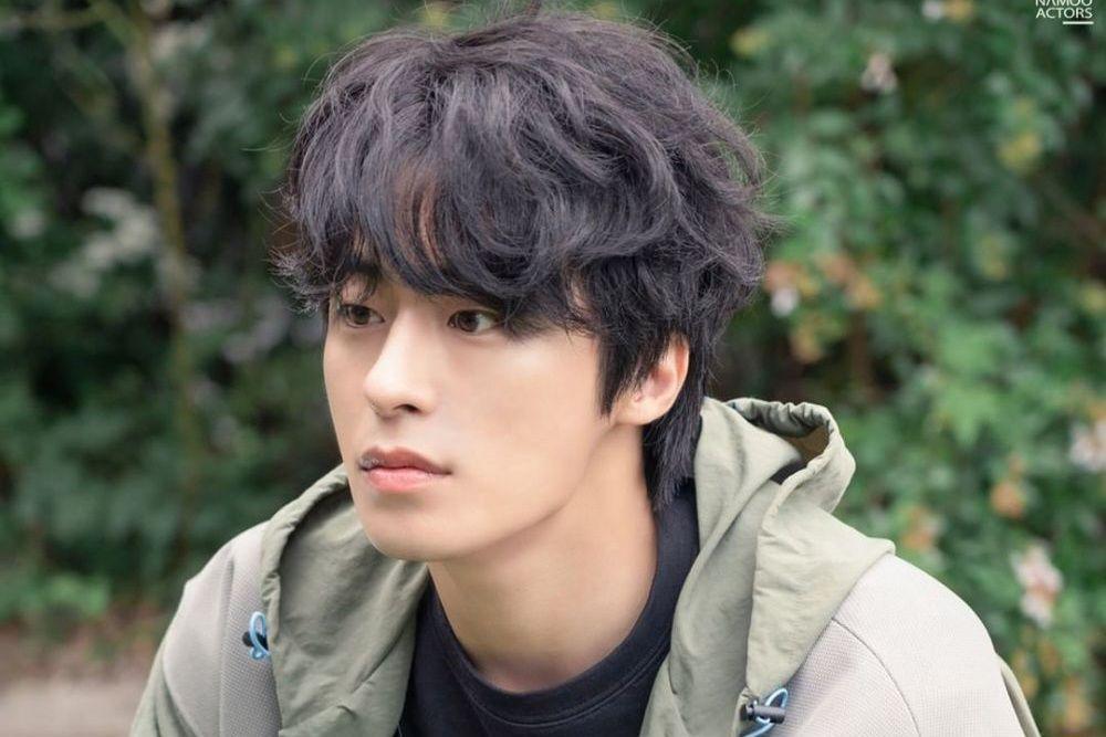 7 Film dan Drama Koo Kyo Hwan, Terbaru Parasyte: The Grey!