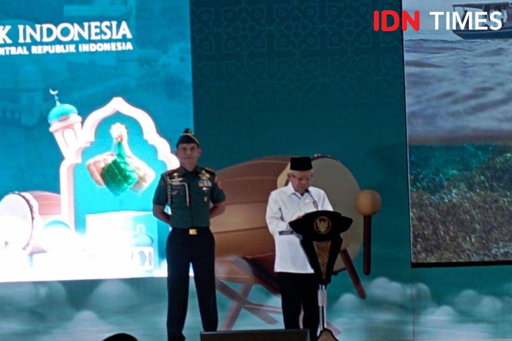 Wapres K.H. Ma’ruf Amin mengukuhkan KDEKS Kota Manado, Sulut, Kamis (04/04/2024). (IDN Times/Dini Suciatiningrum)