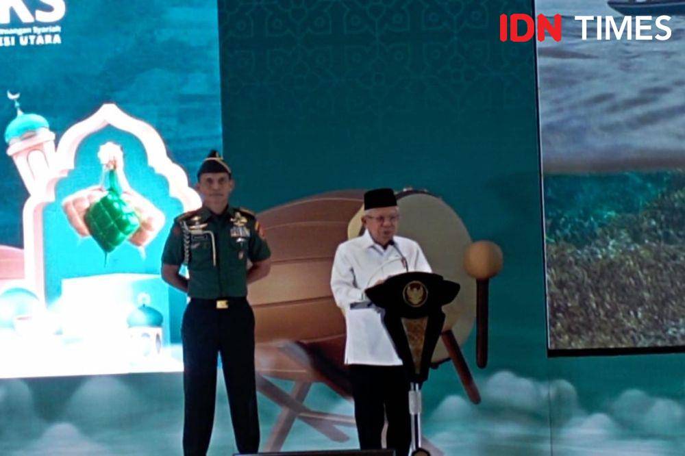 Wapres K.H. Ma’ruf Amin mengukuhkan KDEKS Kota Manado, Sulut, Kamis (04/04/2024). (IDN Times/Dini Suciatiningrum)