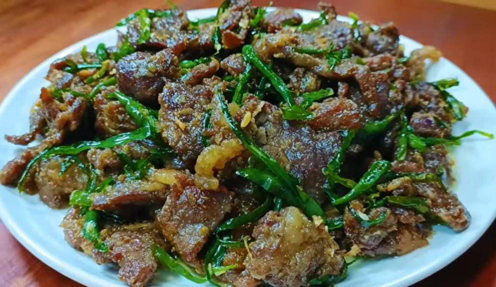 Daging goreng ketumbar cabai hijau (youtube.com/Rayyan Al Ghazali)