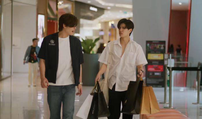 potret Phuwin Tangsakyuen di drama We Are (dok. GMMTV/We Are)