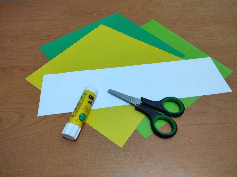 ilustrasi kertas origami (dok.pribadi/Adelbertha Eva Y)