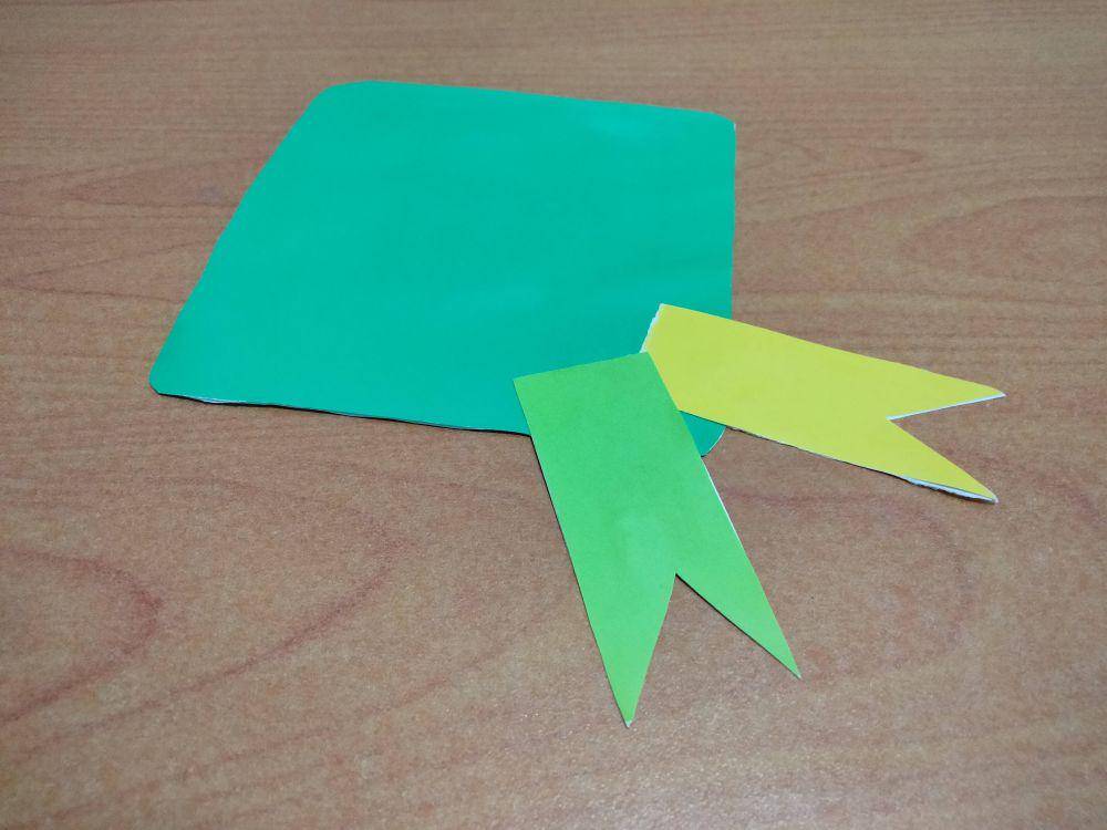 ilustrasi proses pembuatan kartu ucapan dari kertas origami (dok.pribadi/Adelbertha Eva Y)