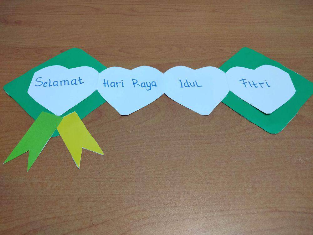 ilustrasi kartu ucapan Idul Fitri dari kertas origami (dok.pribadi/Adelbertha Eva Y)