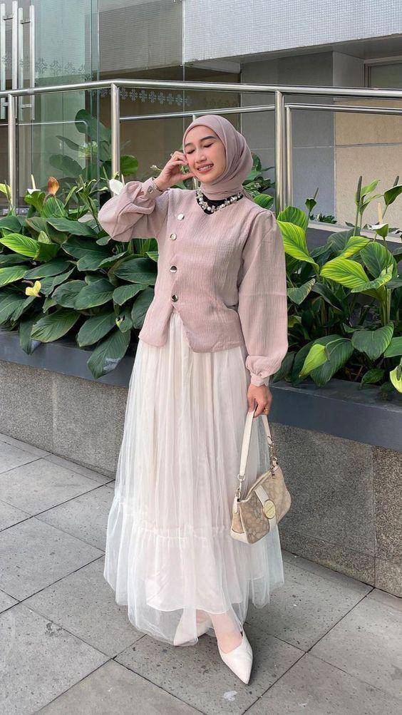 outfit halal bihalal (pinterest.com)