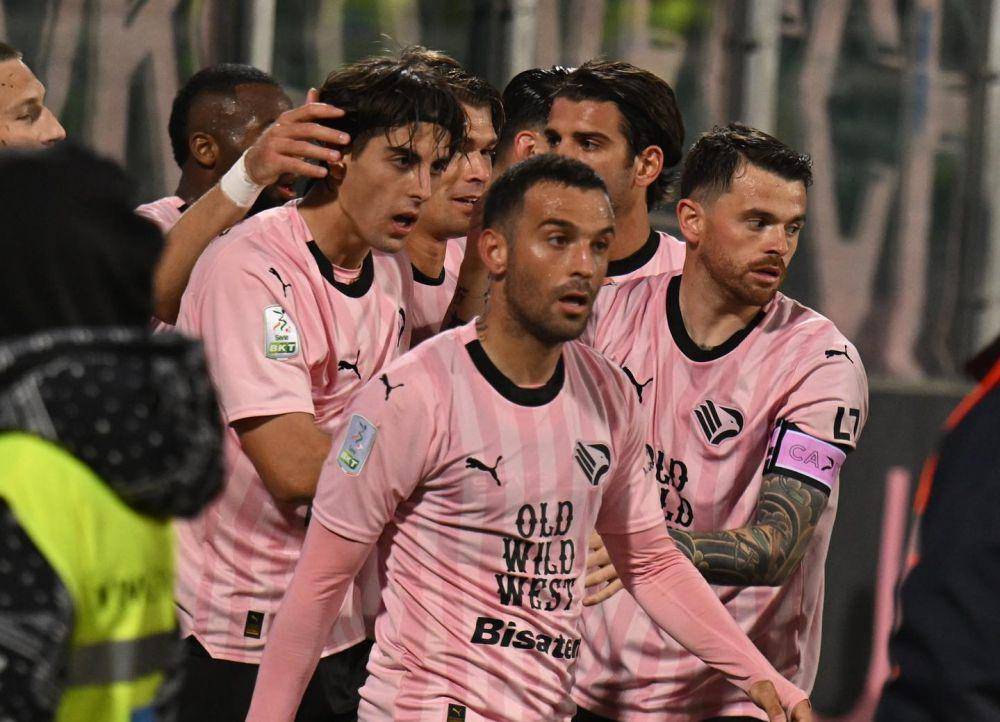 Pemain Palermo saat merayakan gol. (instagram.com/palermofficial)
