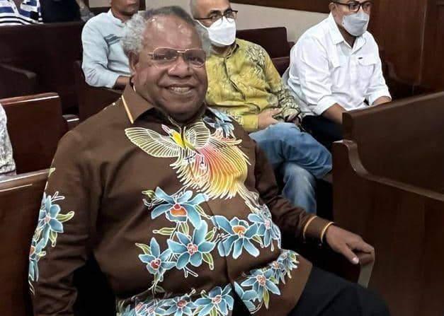 Eltinus Omaleng Resmi Diberhentikan dari Jabatan Bupati Mimika